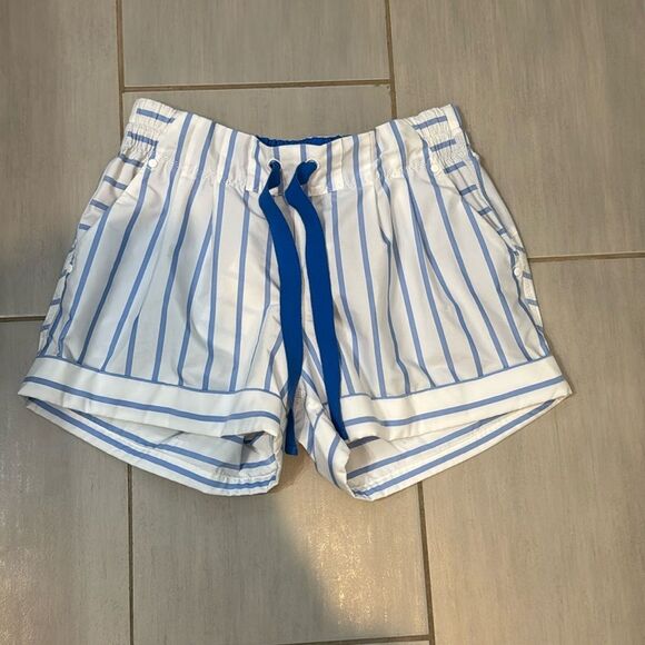 EUC Lululemon Spring Break Away Short Deauville Stripe Pipe Dream Blue White sz4 - Picture 3 of 7